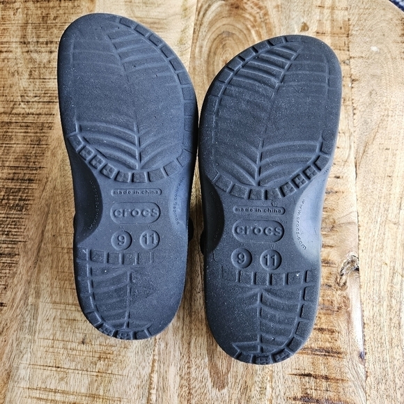 Crocs Men's Classic Clog Triple Black Slip On Shoes Size 9 - Picture 8 of 9